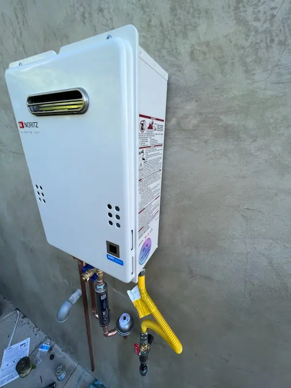 Tankless water heater installation for Sunland Park homes